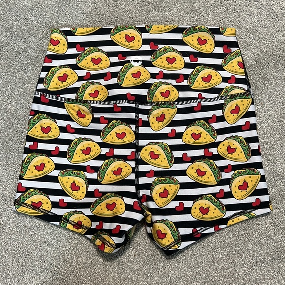 WodBottom High Waisted Taco shorts - Picture 2 of 3